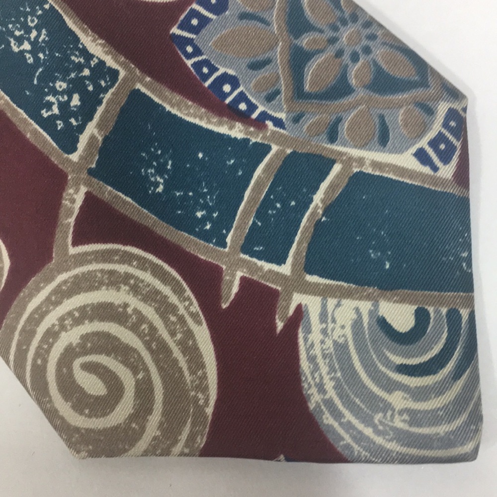 FINAL MARKDOWN Strathmore silk tie